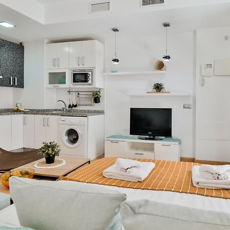 C47 - Cosy Aapartment With Parking Малага Екстер'єр фото